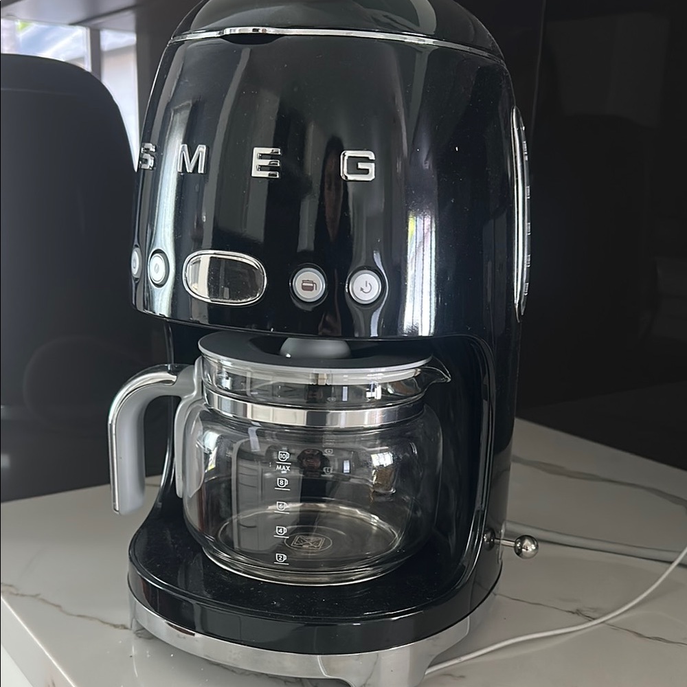 Black and Silver Coffee Maker with Retro Design